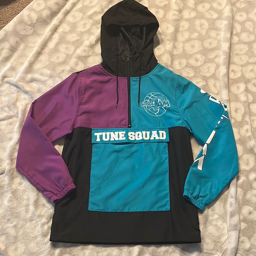 NWT Space Jam Pullover Windbreaker 1/2 Zip Hooded Tune Squad Size Small